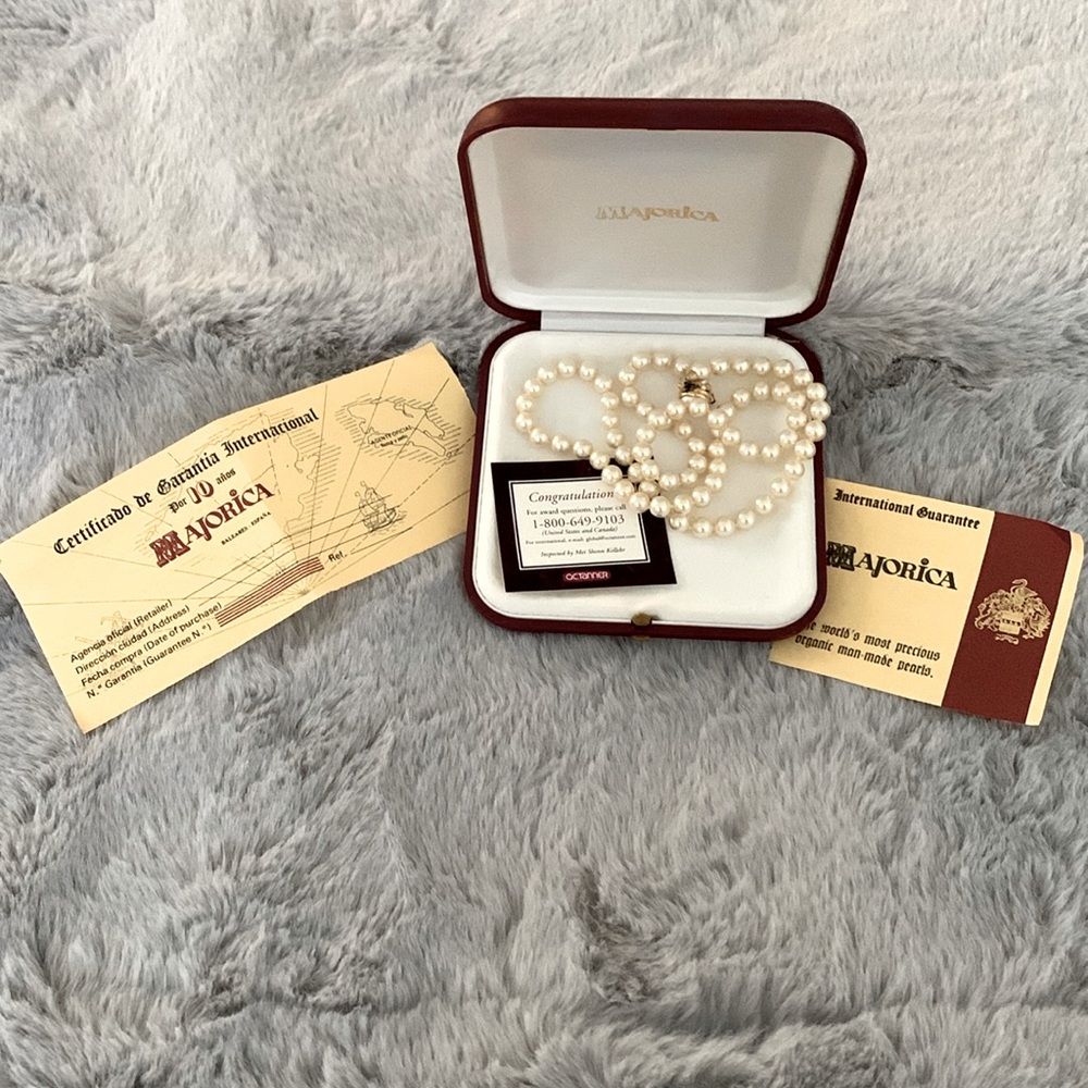 Majorica Pearl Necklace With Gift Box And Papers